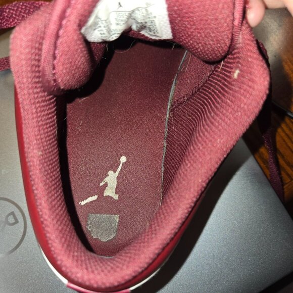 AIR JORDAN 1LOW MEN'S US 7.5/EU 40.5 - Picture 7 of 11